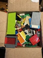 Legos Figures Accessories & Building Pieces Almost 7 Pounds 7 plus Figures