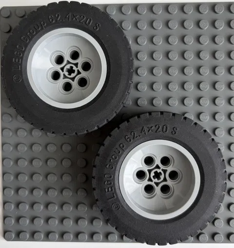 LEGO LOT OF 2 TECHNIC WHEEL TIRES AND RIMS 62.4 x 20 S LTFM