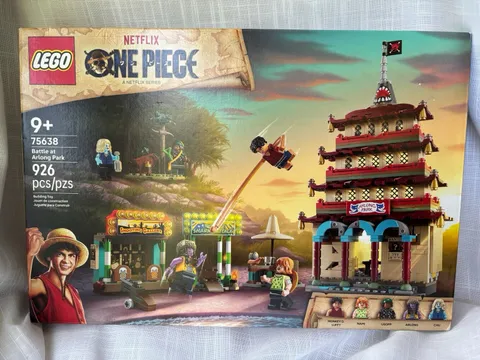 Authentic LEGO NETFLIX ONE PIECE Battle at Arlong Park (75638) 926 Pieces NEW