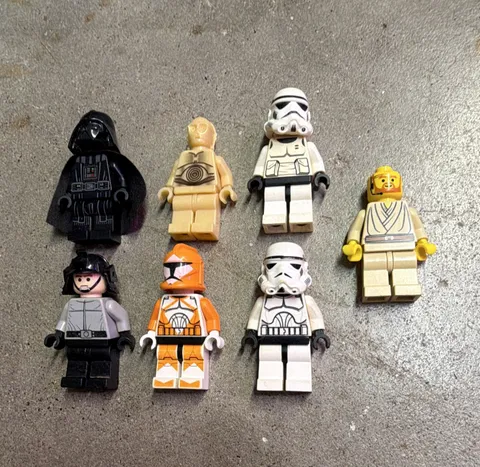 LEGO Star Wars Minifigure Lot of 7 Darth Vader Stormtrooper C-3PO Obi-wan