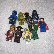 LEGO Minifigures Lot of 7 Plastic Minifigure Characters, Includes Superman