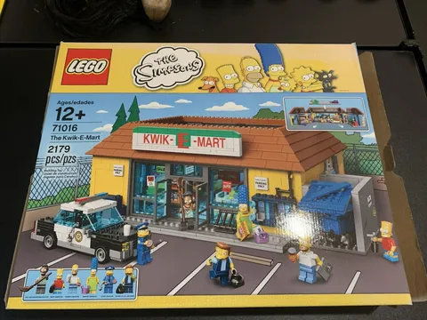 LEGO The Simpsons: 71016 The Kwik-E-Mart , Complete Build with Box & Figures !!