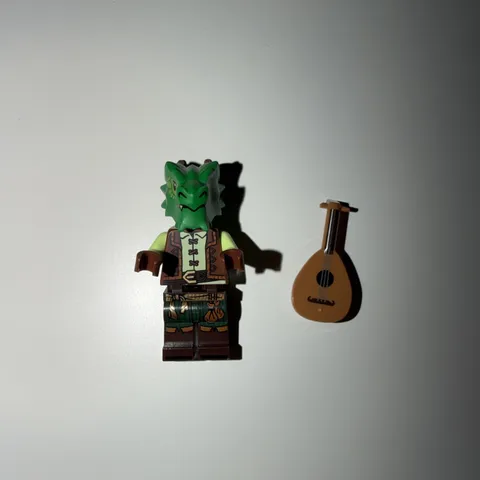 LEGO® Dungeons & Dragons Dragonborn Alax Jadescales Minifigure
