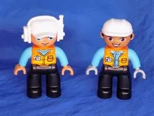 Lego Duplo TRUCK AND TRACKED EXCAVATOR 10931 Construction Worker Pair