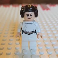 LEGO Princess Leia - SMART Minifigure 75423 sw1504 Minifig Complete