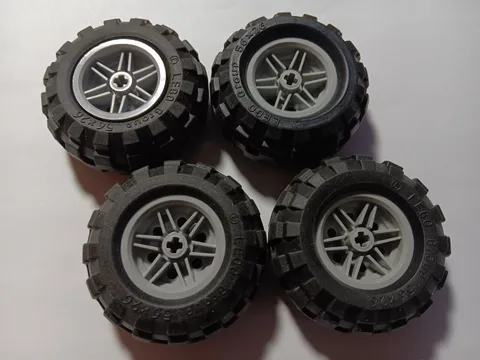 LEGO LOT 4 BLACK TIRES WHEELS 56X26 BALLOON LIGHT BLUISH GRAY RIMS 56145 / 55976