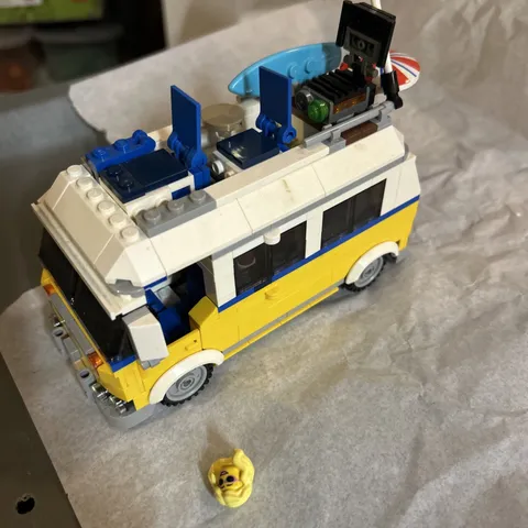 LEGO CREATOR: Sunshine Surfer Van (31079) Incomplete