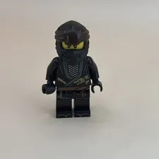 LEGO NINJAGO Legacy - Cole Minifigure (70670)