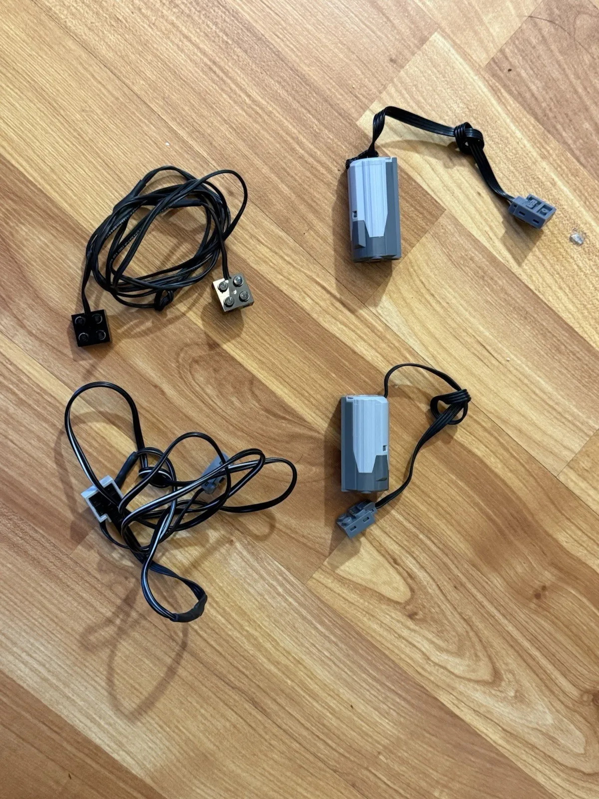 LEGO Power Functions Electric M-Motor 8883 with 40” cable (2 pairs)