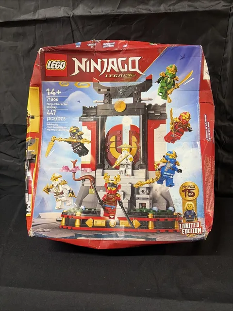LEGO NINJAGO Legacy Ninja Character Display 71866 Limited Edition 447 Pieces