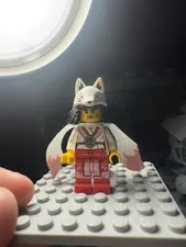 LEGO Ninjago Akita Minifigure White Fox Mask & Cape