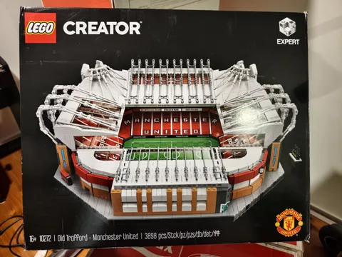 LEGO Creator Expert: Old Trafford - Manchester United (10272) - Open Box New