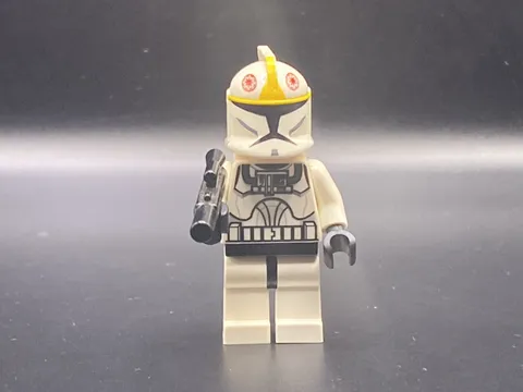 LEGO MINIFIGURE STAR WARS CLONE TROOPER PILOT (PHASE 1) - YELLOW MARKINGS SW0191