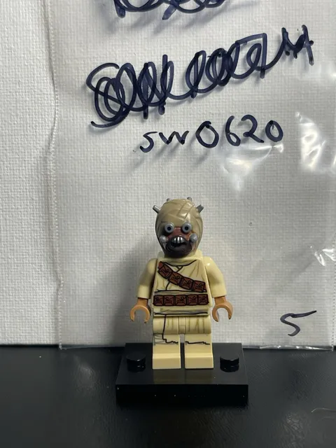 LEGO Tusken Raider Minifigure Star Wars SW0620, 75081, 75173, 75198