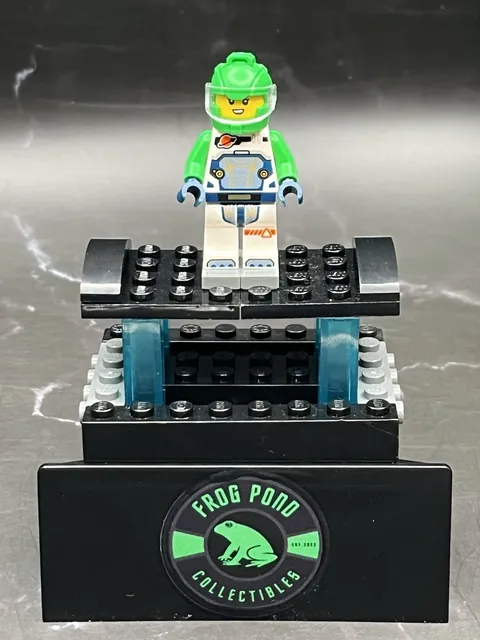 Lego City Space Astronaut with Green Helmet Minifig 1763