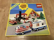 Lego vintage 1472 Holiday Home complete with box and instructions