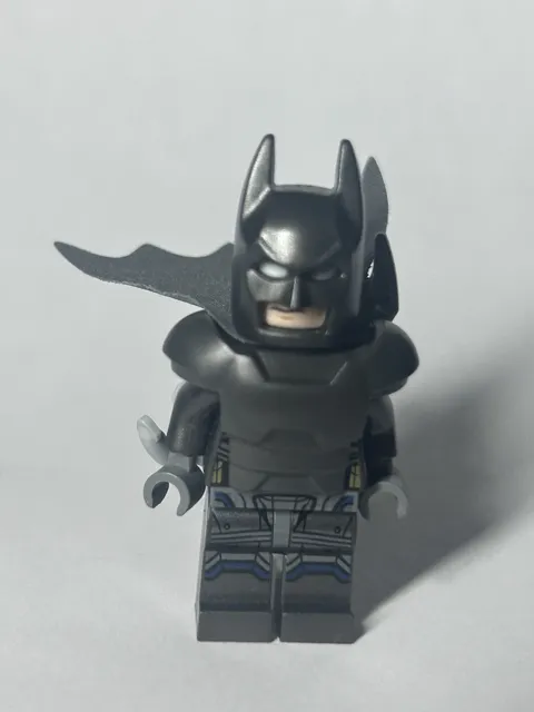 LEGO DC Super Heroes Batman Armored Minifigure 76044 Rare