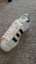 LEGO USED 10282 Adidas Originals Superstar 99% Complete - Missing Stand