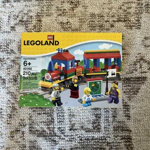 NEW Sealed LEGO Promotional: Legoland Train (40166) Retired