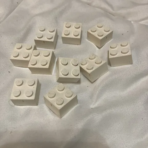 10 White Lego Bricks 2 X 2