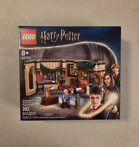 LEGO Harry Potter Hogwarts Castle: Room of Requirement 40770 NEW Retired