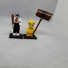 LEGO Looney Tunes Tweety Bird & Sylvester Minifigures w/ Bat, Mallet & Stand