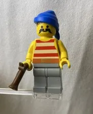 Lego Minifigure pi041 Pirate Red 1989 White Stripes Shirt Blue Bandana Pirates I