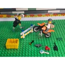 LEGO Police & Prisoner Minifigure Set - With Motorbike