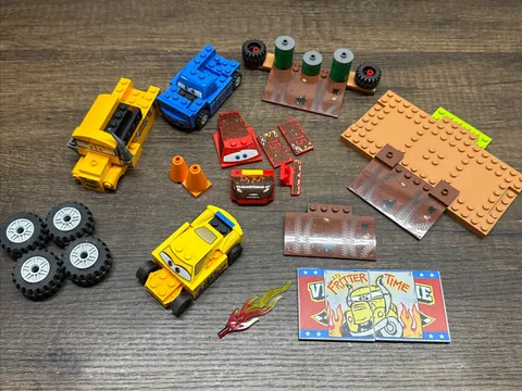 LEGO Juniors: Thunder Hollow Crazy 8 Race (10744). PARTS PIECES