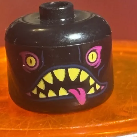 NEW Lego Large Black MONSTER SKULL HEAD -Evil Fangs Halloween Alien Minifig Head