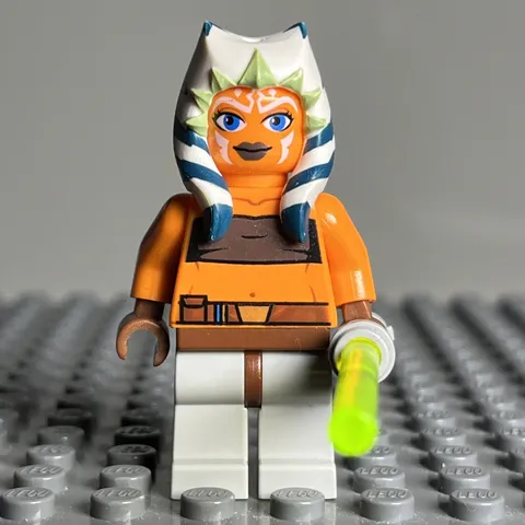 Lego Star Wars Ahsoka Tano Minifigure Padawan Tube Top & Belt Jedi sw0192 3H
