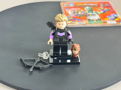 LEGO 71039 Marvel Studios Minifigure Series 2 Hawkeye Complete