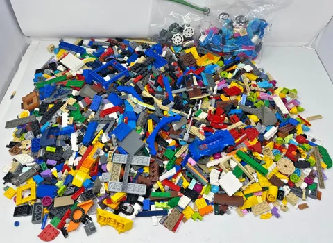LEGO BULK LOT OF 5 LBS. MIXED SPECIALTY PARTS BRICKS and PIECES - (A)