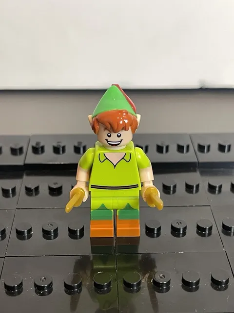 LEGO Disney Peter Pan Minifigure