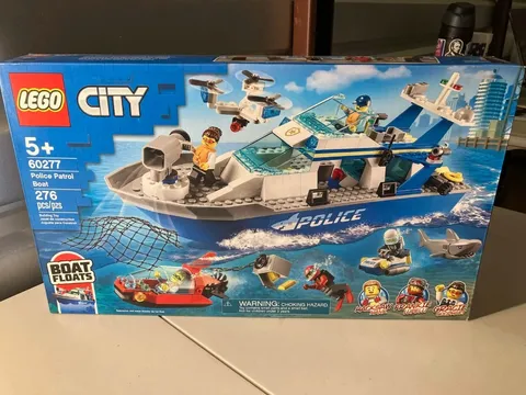 LEGO City 60277 Police Patrol Boat RETIRED SEALED 276 pcs 5 Minifigures NIB