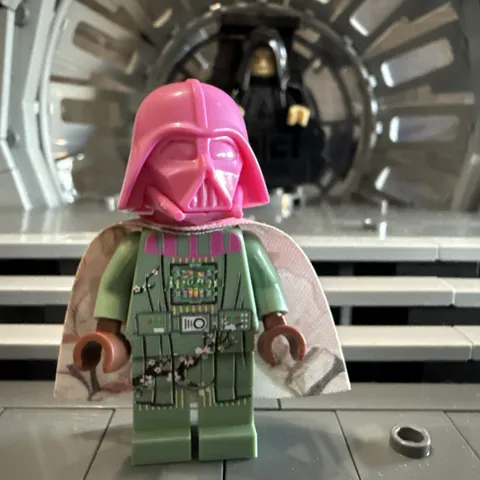Brickluv Arizona Green Tea Vader Mini figure & Fabric Cape