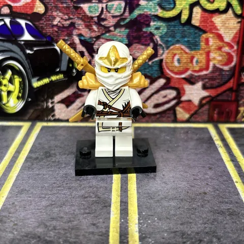 LEGO NINJAGO Zane ZX Minifigure njo031 2012 Retired Genuine LEGO Figure