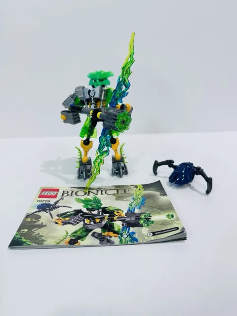 LEGO Bionicle Protector of Jungle 70778 98% Complete Missing 2 Spider Legs Only!