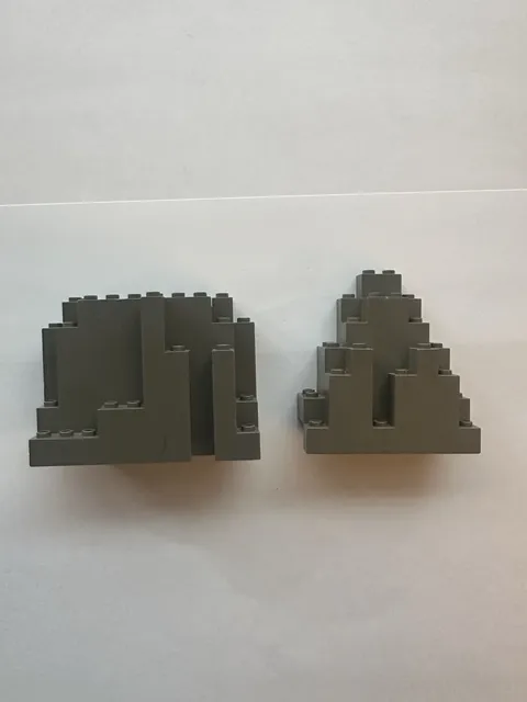 Lego Old Dark Grey Rock Wall