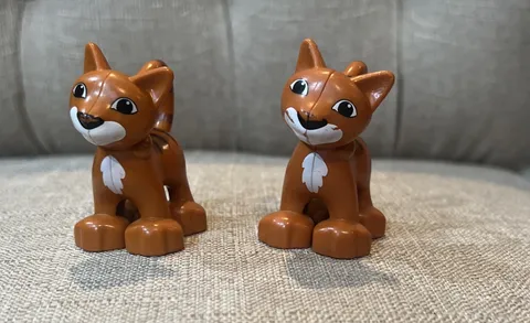 Two Lego Duplo Building Block Toy Figure Replacement Animal ORANGE TABBY CAT
