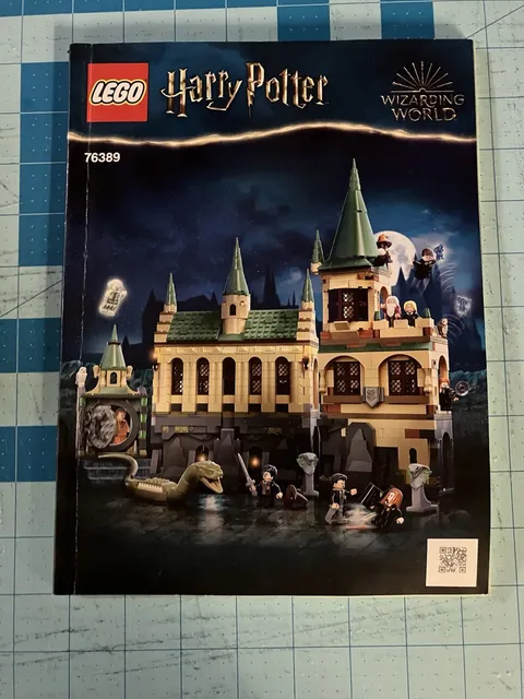 LEGO Harry Potter: Hogwarts Chamber of Secrets (76389) Complete w/Manual