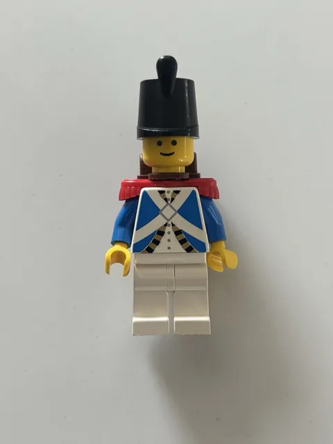 Lego Imperial Soldier Minifigure Pirates pi061 CMF Lot 6276 6270 6273 Vintage 