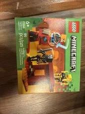 LEGO Minecraft: The Nether Lava Battle (21266)