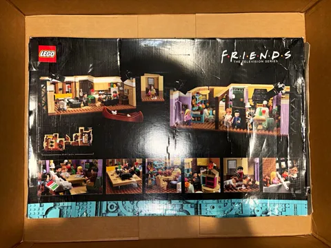 SEALED LEGO Icons FRIENDS The Apartments 10292 2048pcs 18+ Boxed Complete Set