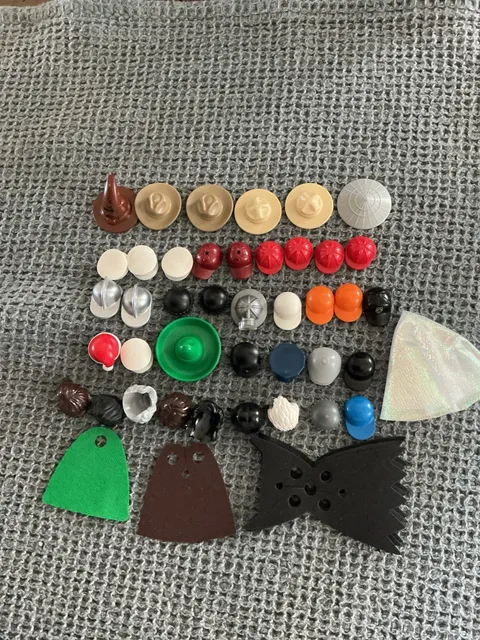 Lego Lot Of 48 Hats,hair, Capes, Used