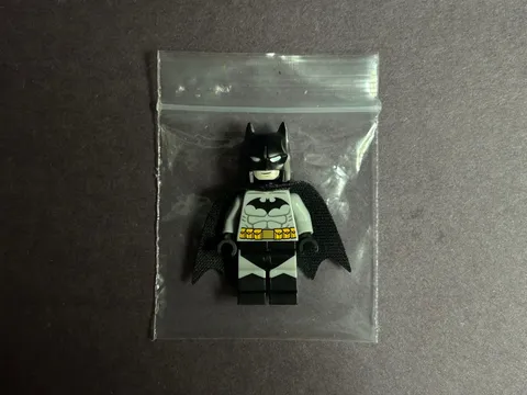 Lego DC Superheroes Batman Minifigure from set 40453 (sh0689)
