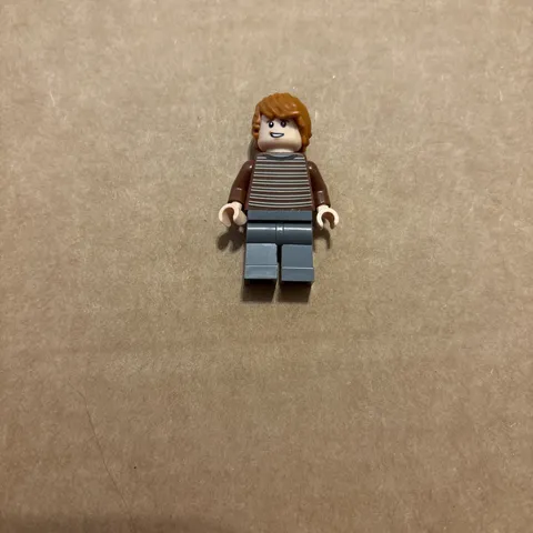 LEGO Harry Potter Figure Ron Weasley - Brown Striped Sweater (Genuine)