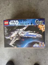 LEGO #75460 Star Wars: New Republic X-Wing Starfighter