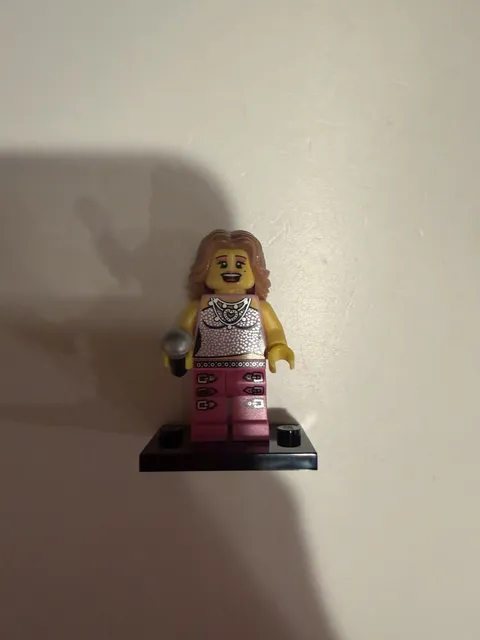 Lego Minifigure Series 2 Singer (8684)