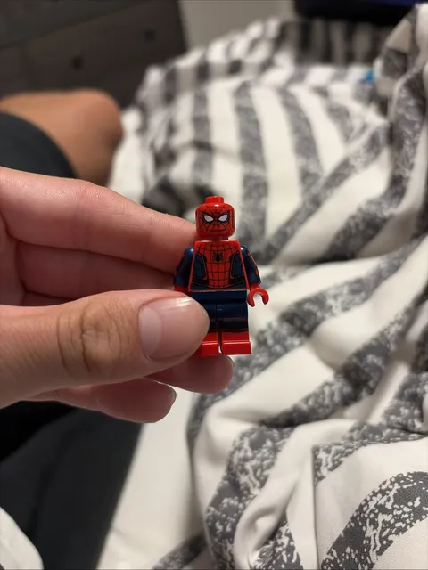 Lego Super Heroes: Captain America Civil War: Spider-Man sh0299 Set 76067